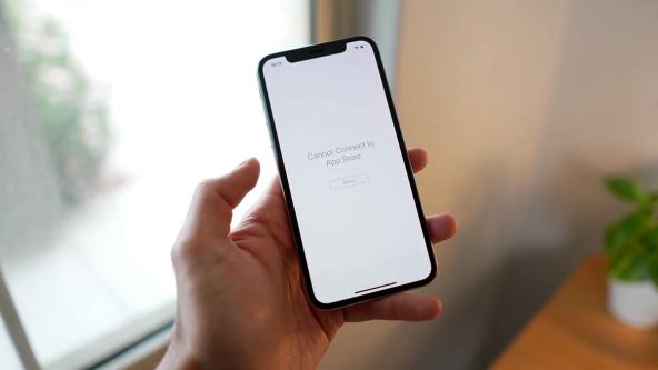 iPhone X telefon iz 2017. godine izbacuje grešku da ne može da se poveže sa App Store prodavnicom