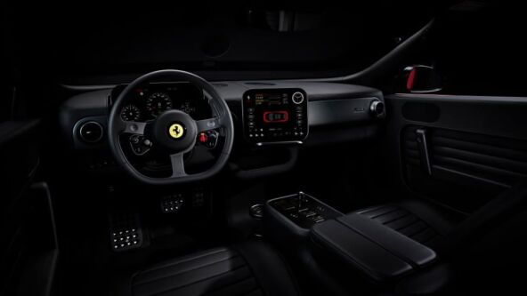 Ferrari Luce enterijer 10.jpg