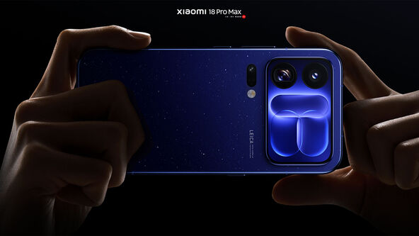 Trostruki sistem kamera na poleđini Xiaomi 18 Pro Max telefona
