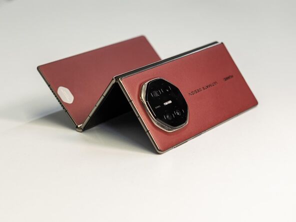 Huawei Mate XT