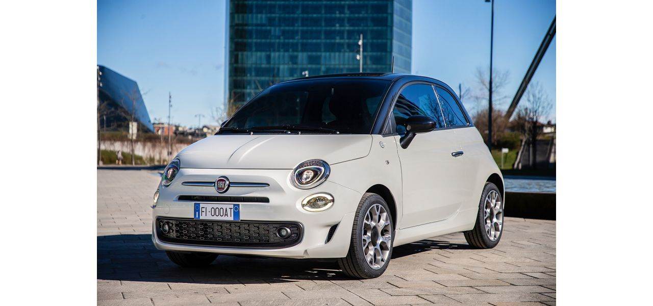 Stiže Fiat 500 Google i to u tri verzije sa ugrađenim asistentom i velikim ekranom