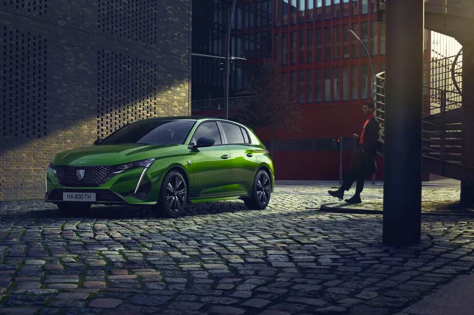 peugeot 308 hibridni motor  plug-in-hibrid električni automobil foto video