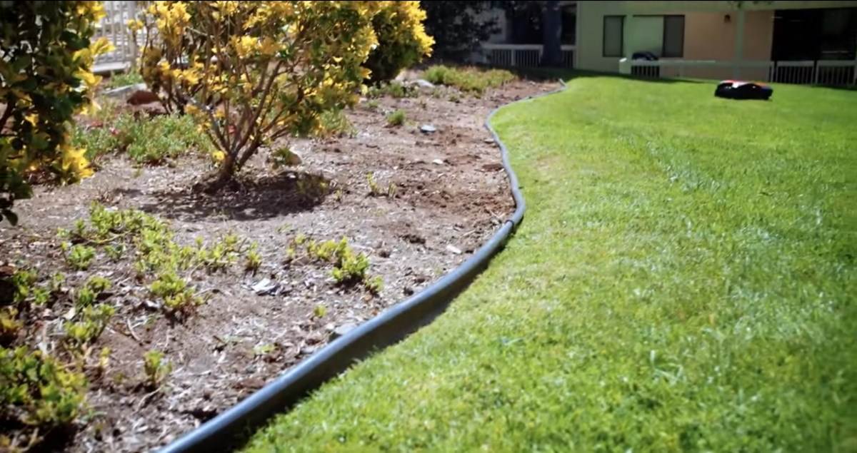 zavoleće vas komsije, ustedećete vreme i znoj  ovaj robot je idealno rešenje za vaše dvorište