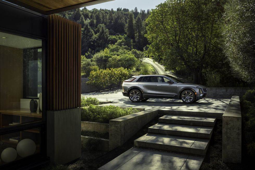 cadillac lyriq električni automobili general motors