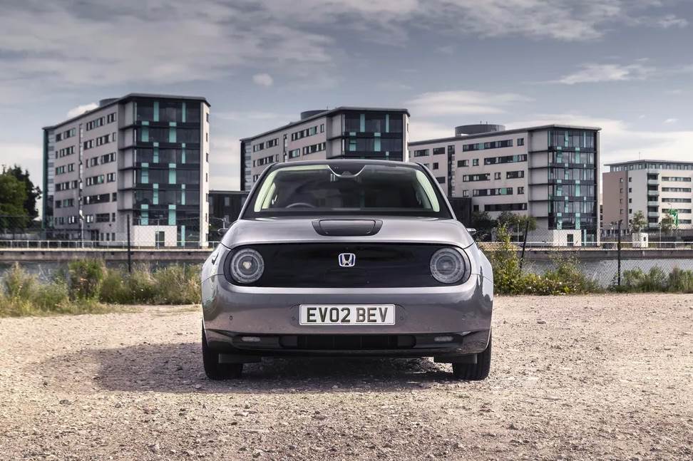 LG stiže Samsung po vrednosti