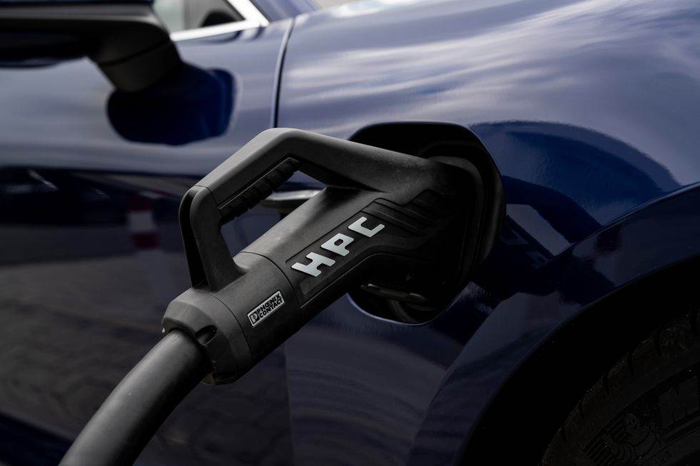 porsche prilagodjava muziku prema voznji