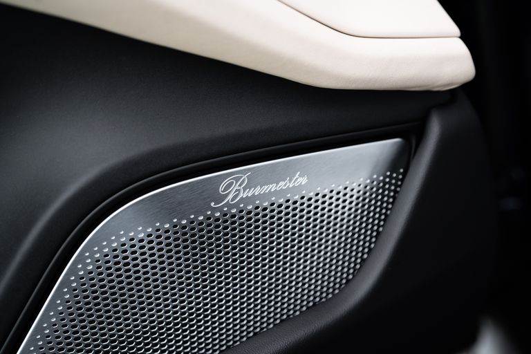 porsche prilagodjava muziku prema voznji