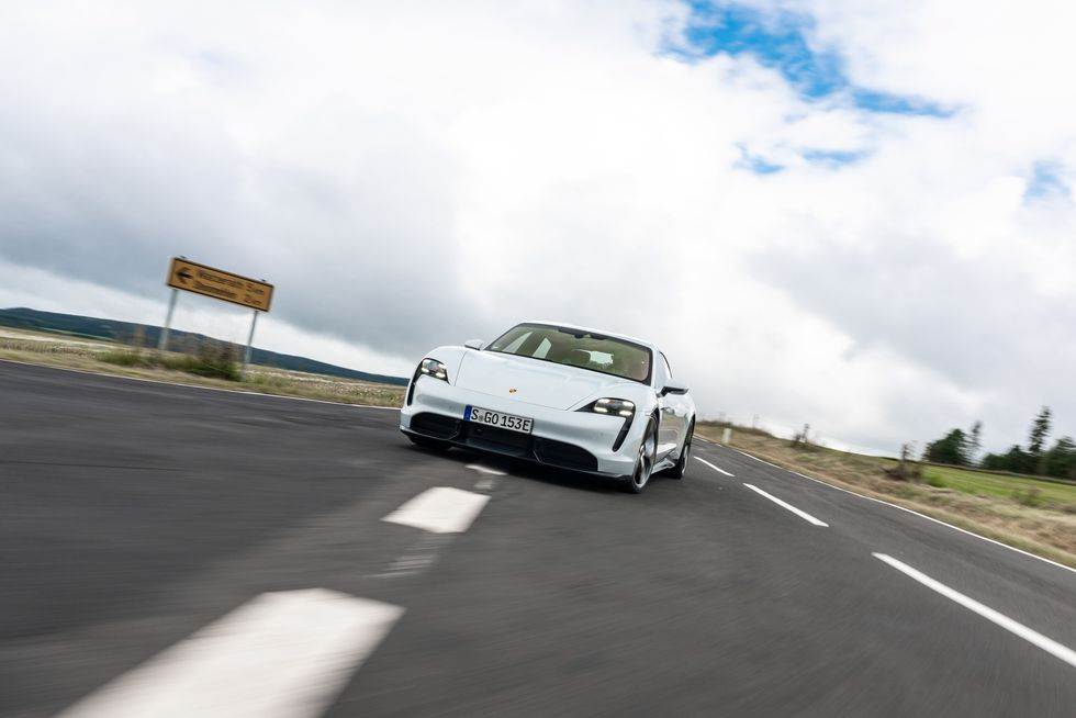 porsche prilagodjava muziku prema voznji