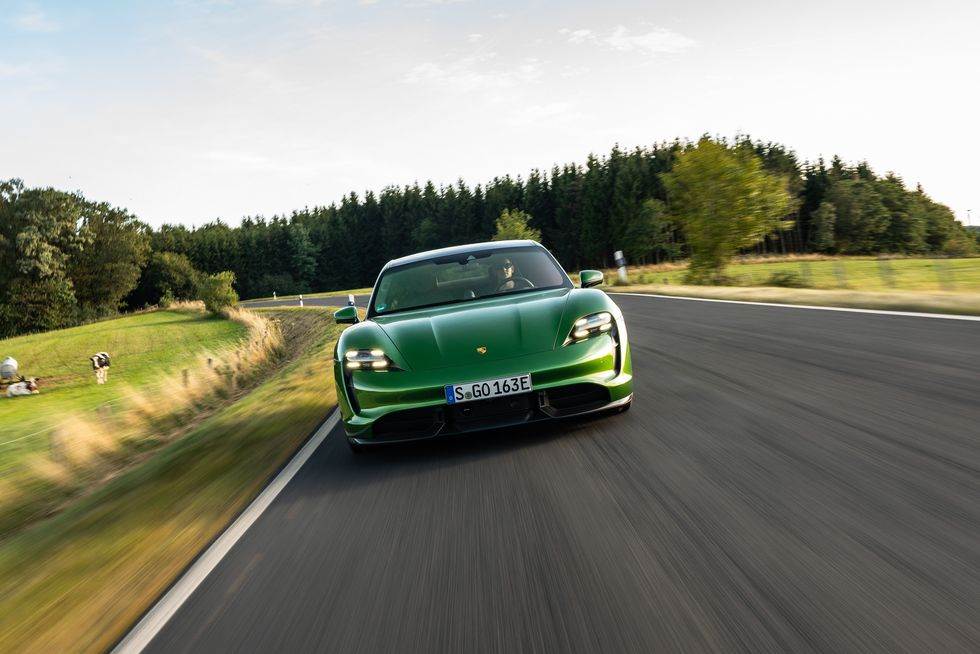 porsche prilagodjava muziku prema voznji