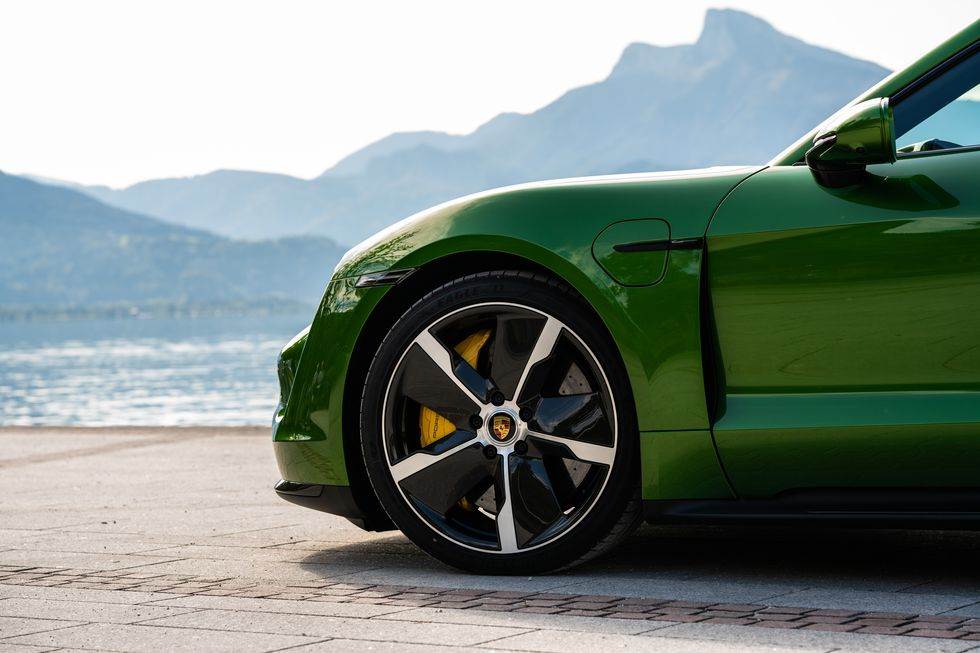 porsche prilagodjava muziku prema voznji