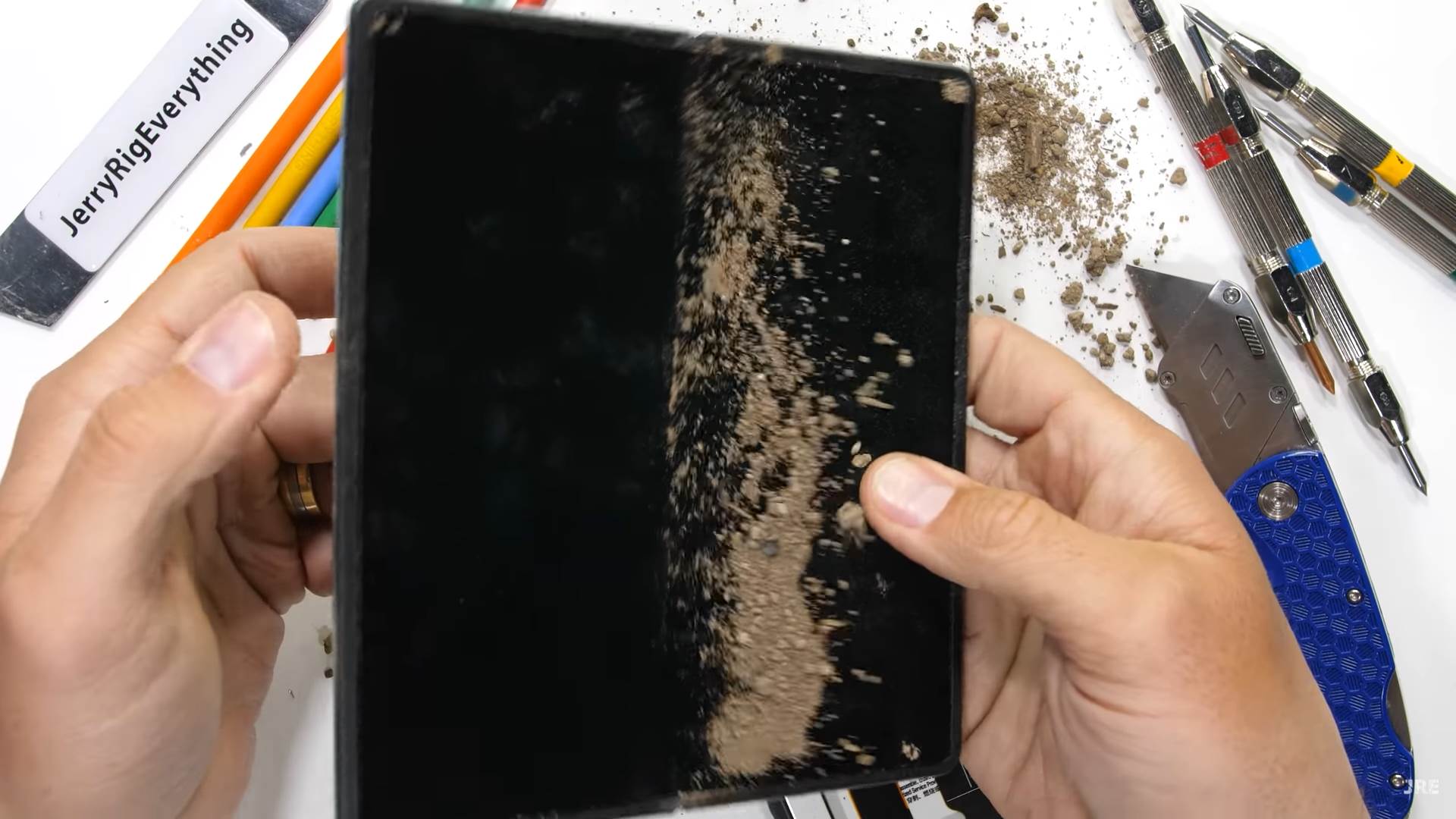 huawei mate x2 test savijanja savitljivi telefon izdrzljivost