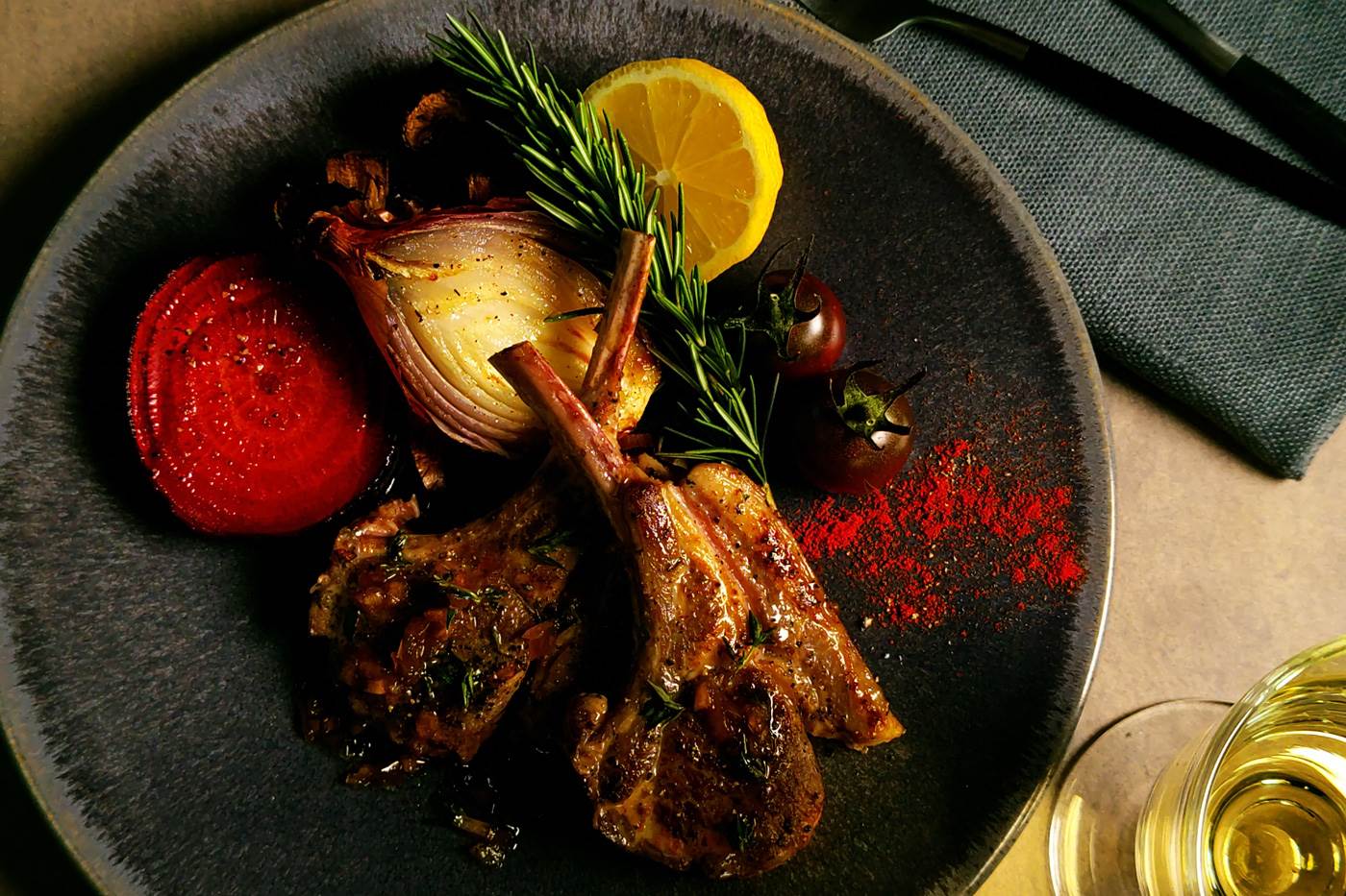 najveci senzor u pametnom telefonu najbolja kamera sharp leica aquos r6