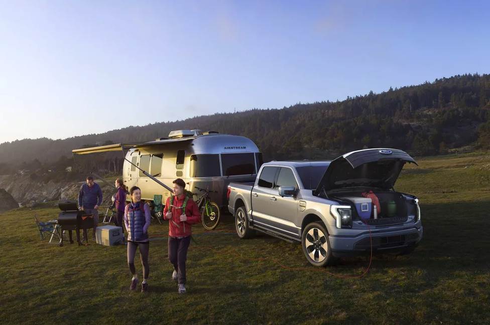 ford f-150 lightning specifikacije 