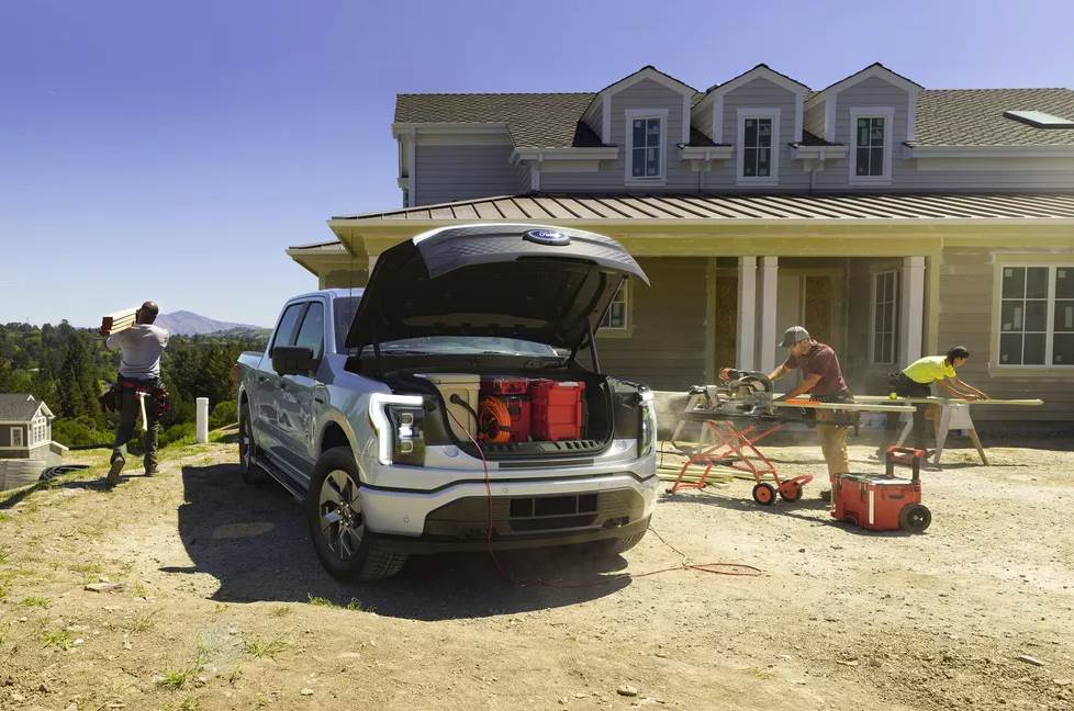 ford f-150 lightning specifikacije 
