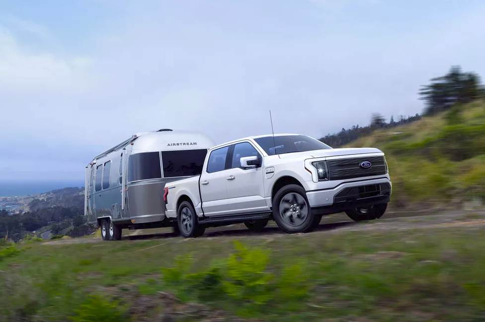 ford f-150 lightning specifikacije 