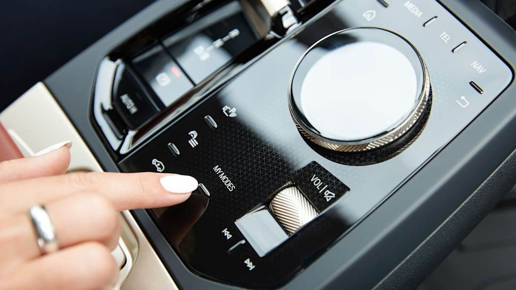 bmw ix xdrive50 kada izlazi cena