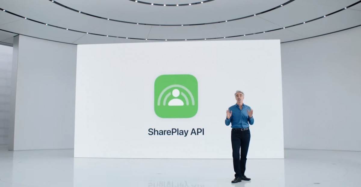 iOS 15.0.2 hitan iPhone update