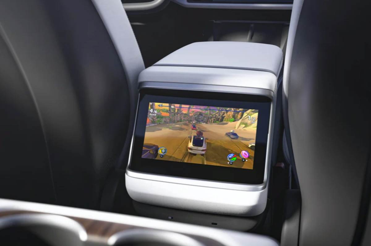 Ministarstvo pravde SAD krivično istražuje Tesla zbog autopilota