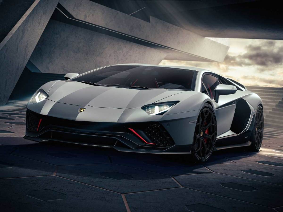 lamborghini v12 motor hibridni superautomobil