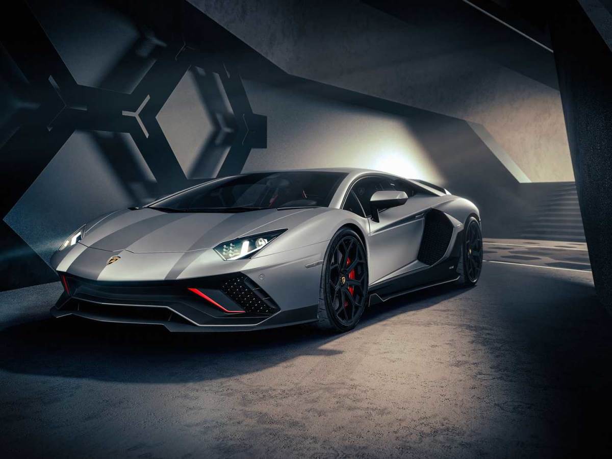 lamborghini v12 motor hibridni superautomobil