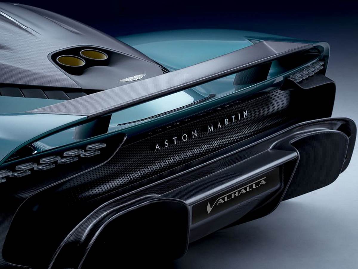 Aston Martin Valhalla hibridni automobil opis i slike