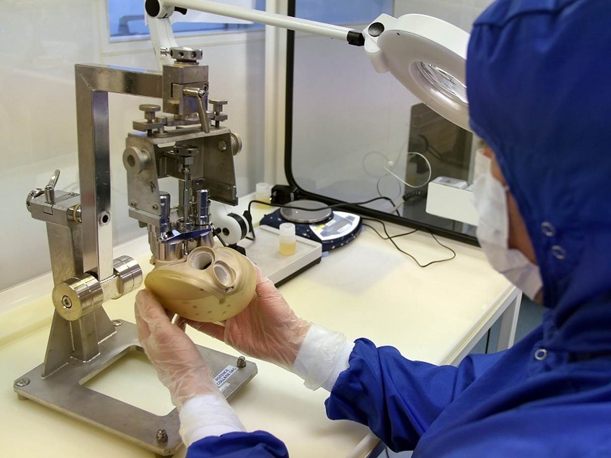 Veštačko srce Carmat cena 181.000 dolara spremno za ugradnju