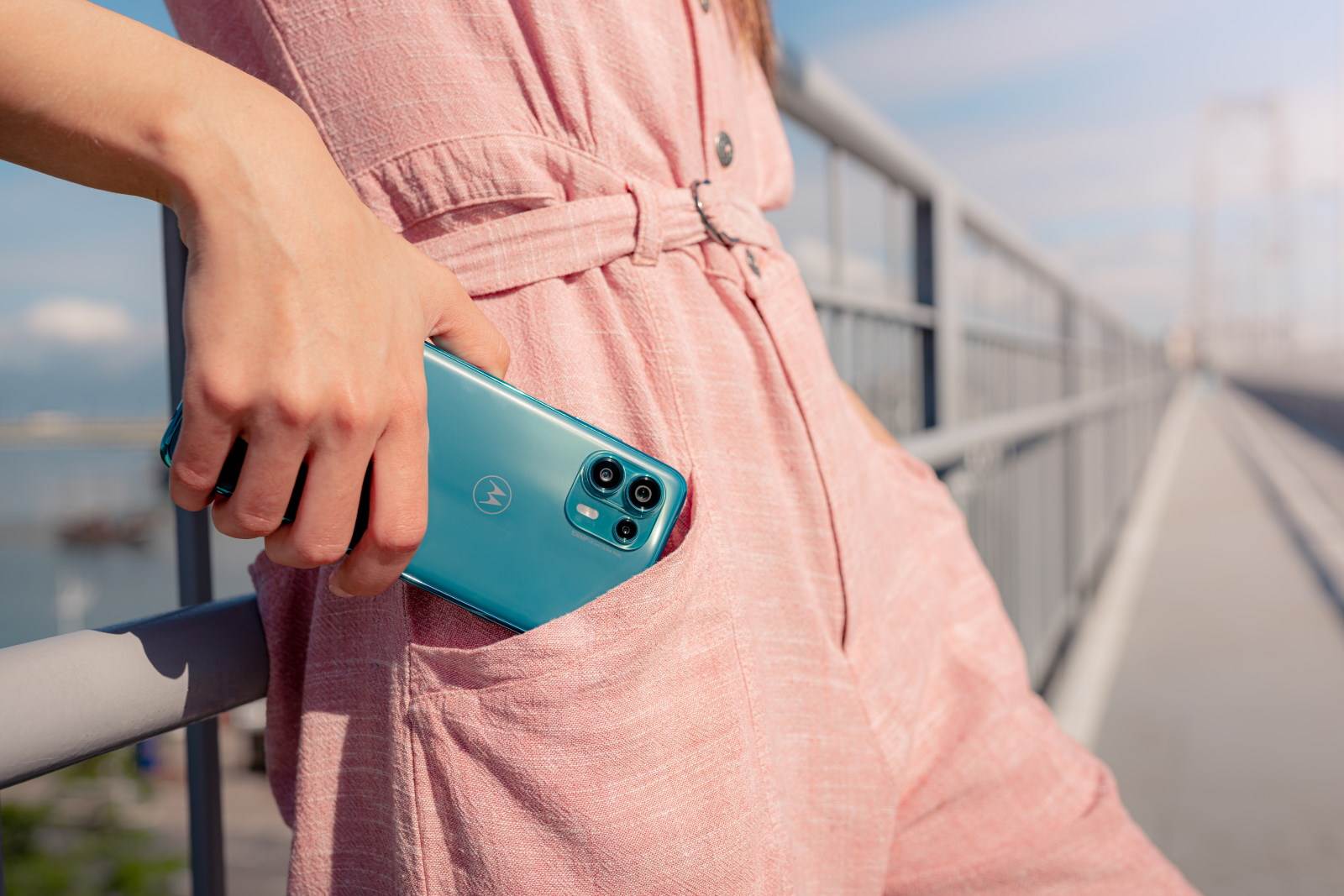 Motorola edge 20 serija premijum srednje klase