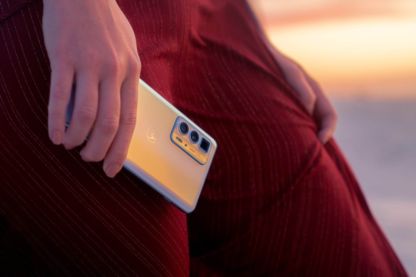 Motorola edge 20 serija premijum srednje klase