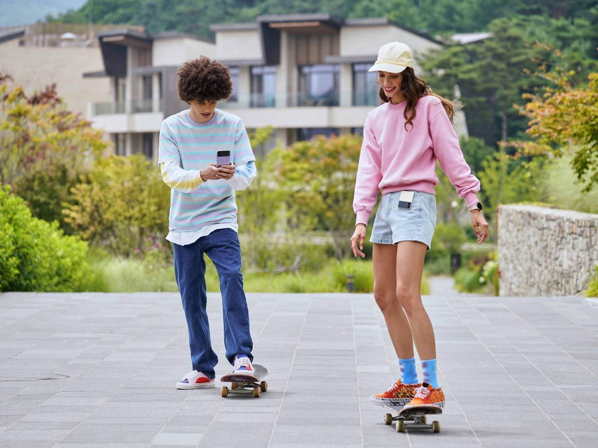 Samsung Galaxy Z Flip3 Pokemon Edition