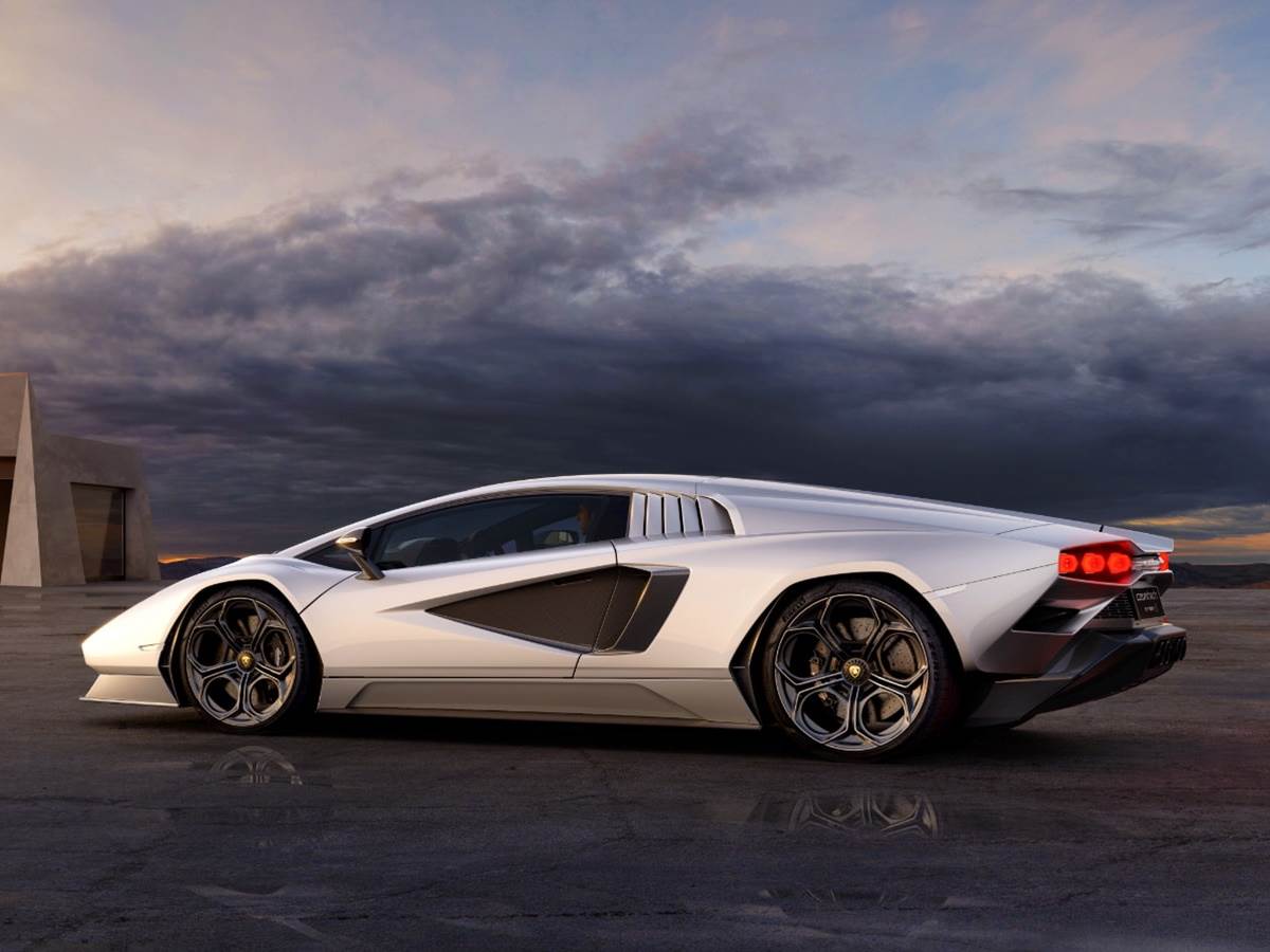 Lamborghini Countach LPI 800-4 hibridni superautomobil slike, opis, info