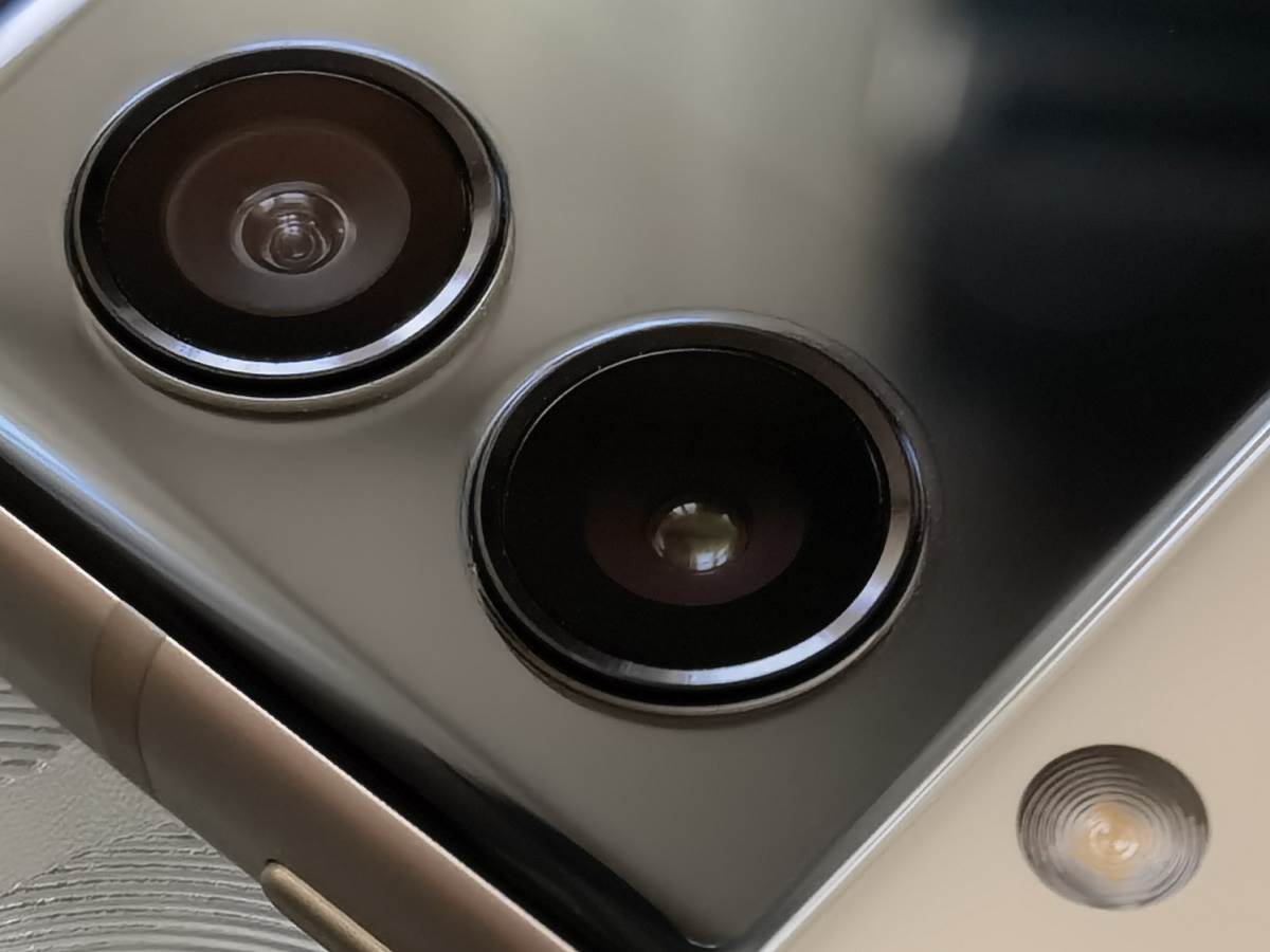 Samsung Galaxy Z Flip3 5G Slike Uživo (7)