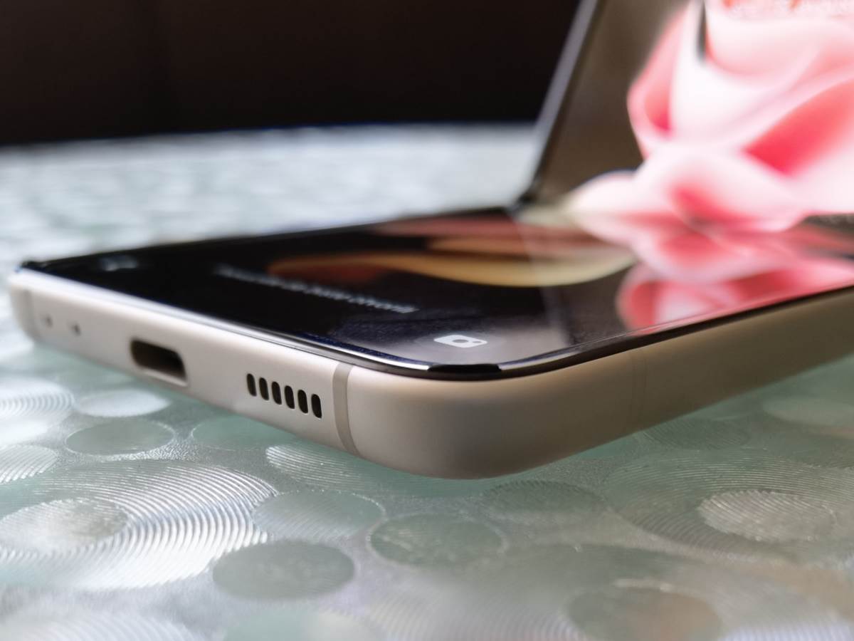 Samsung Galaxy Z Flip3 5G Slike Uživo (17)