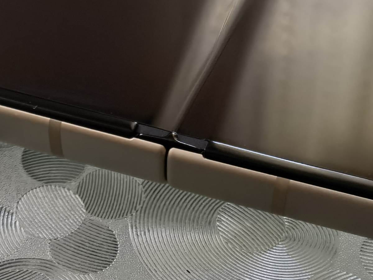 Samsung Galaxy Z Flip3 5G Slike Uživo (21)