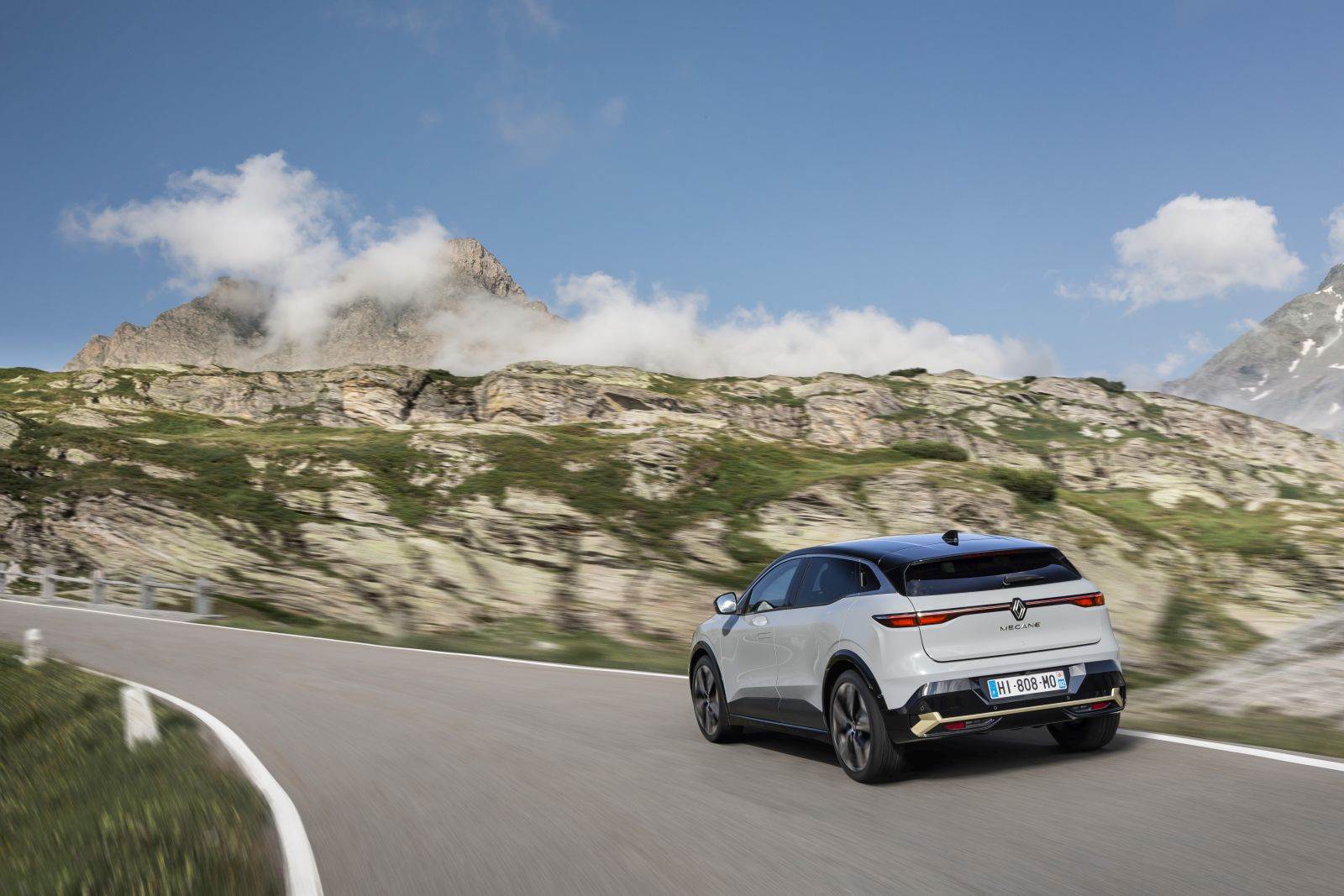 19558-All-NewMeganeE-TechElectric