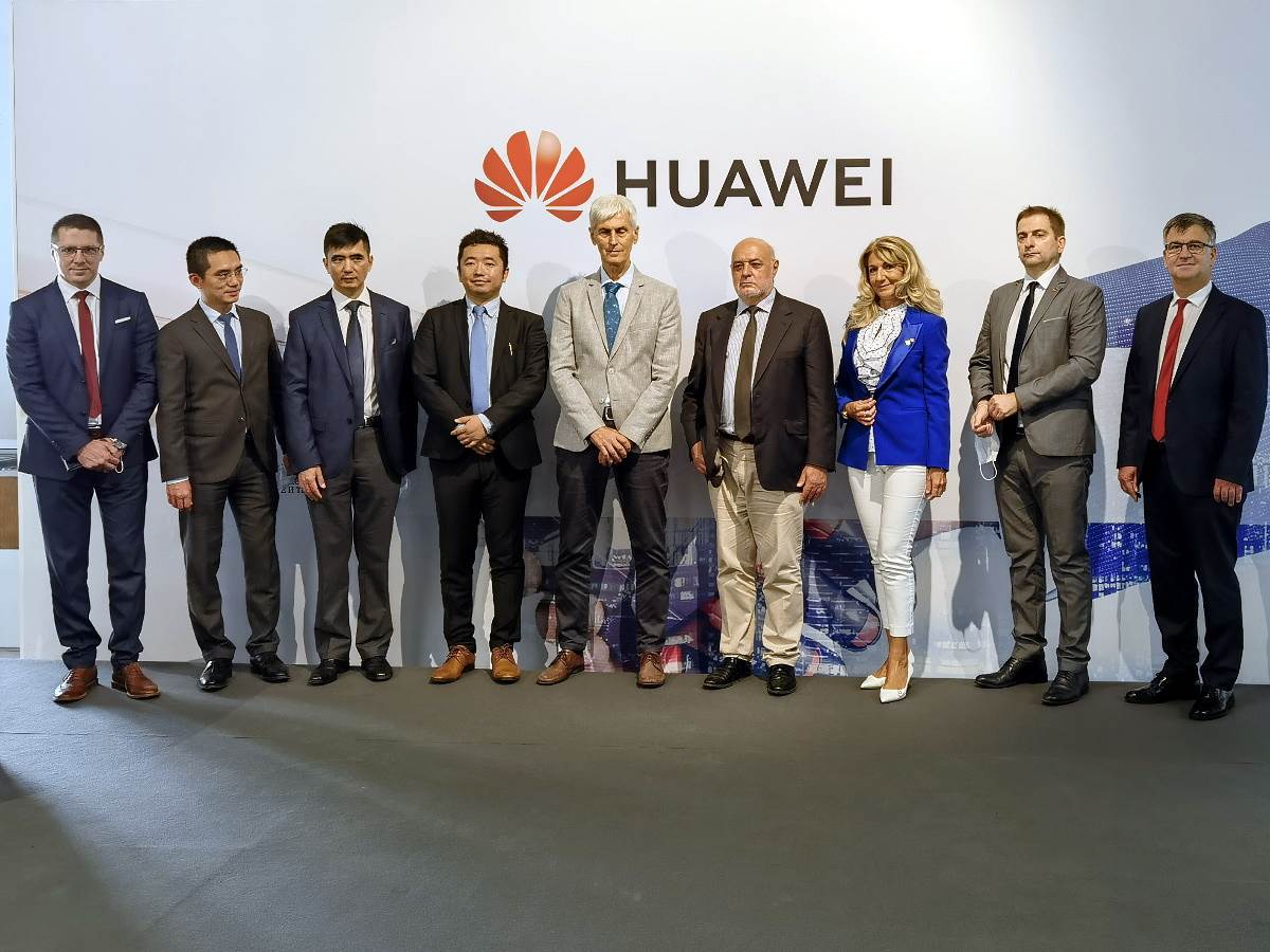 Huawei donacija fakultetima u Srbiji i policiji (4)
