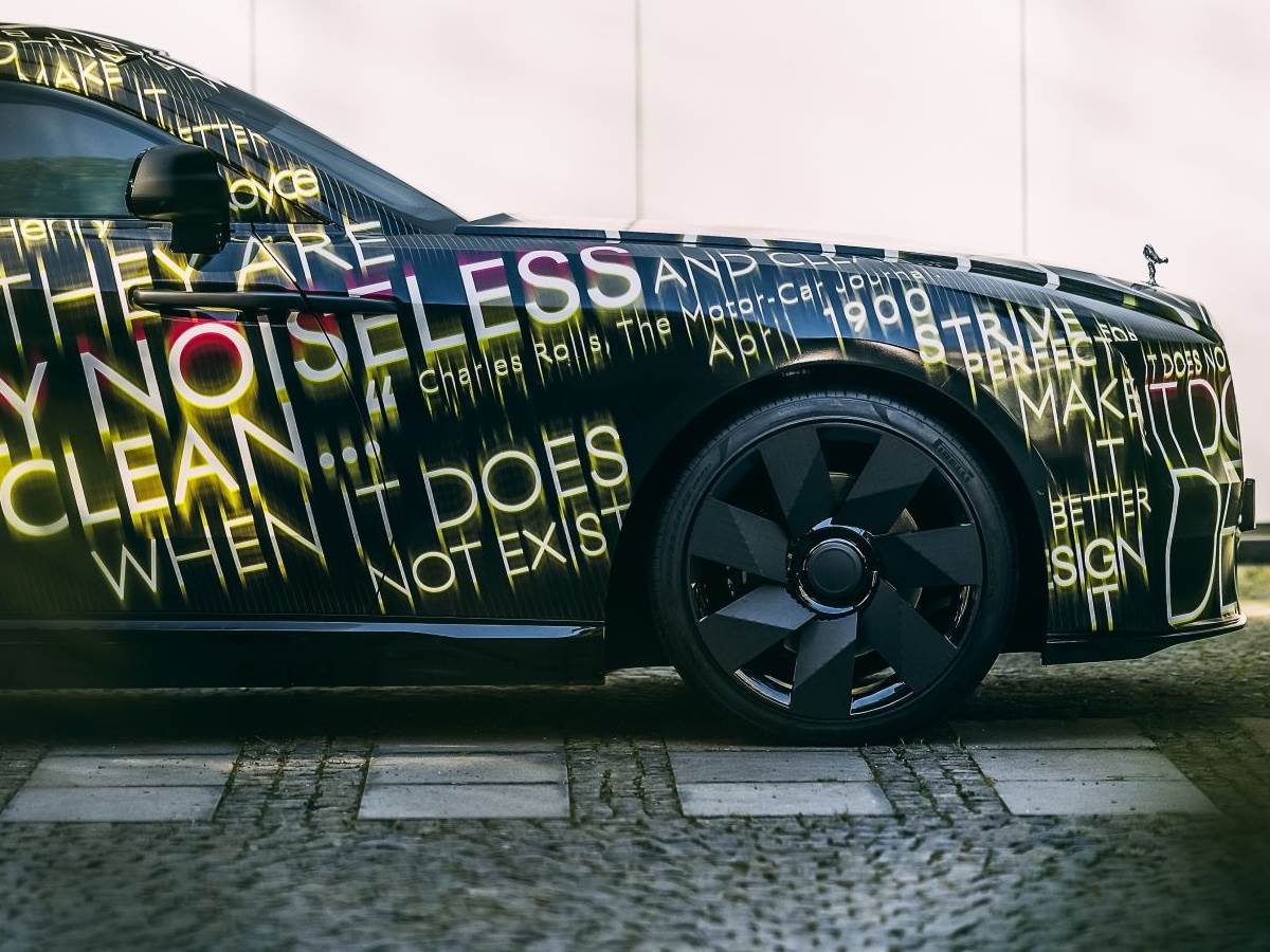 Rolls-Royce Spectre (3)