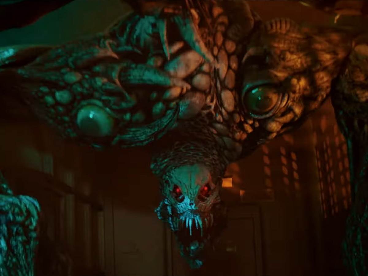 RESIDENT EVIL WELCOME TO RACCOON CITY 7