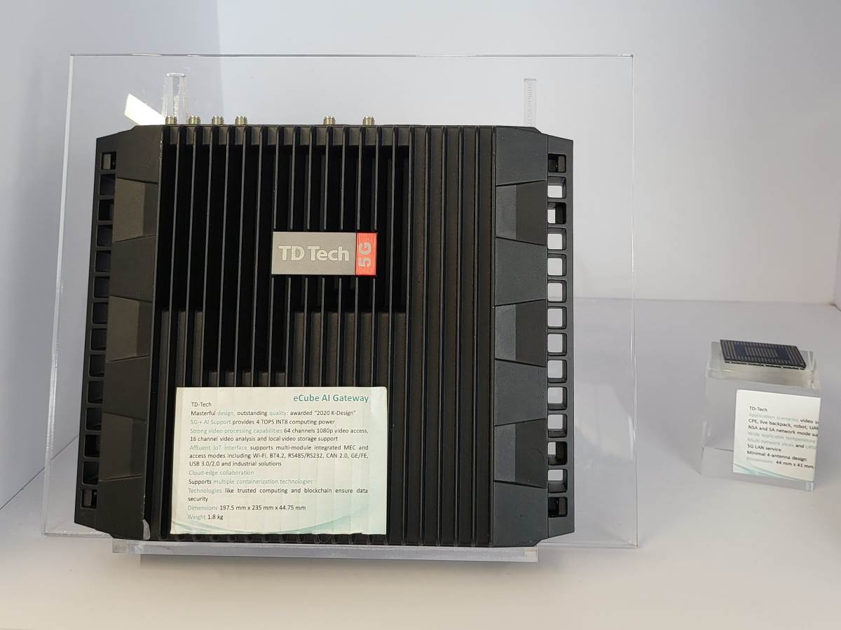 Huawei 5G kamion šta je unutra (12)