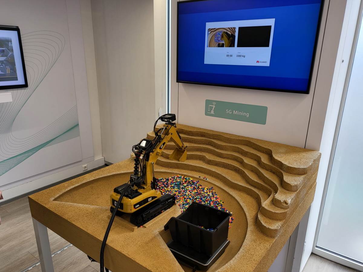 Huawei 5G kamion šta je unutra (2)