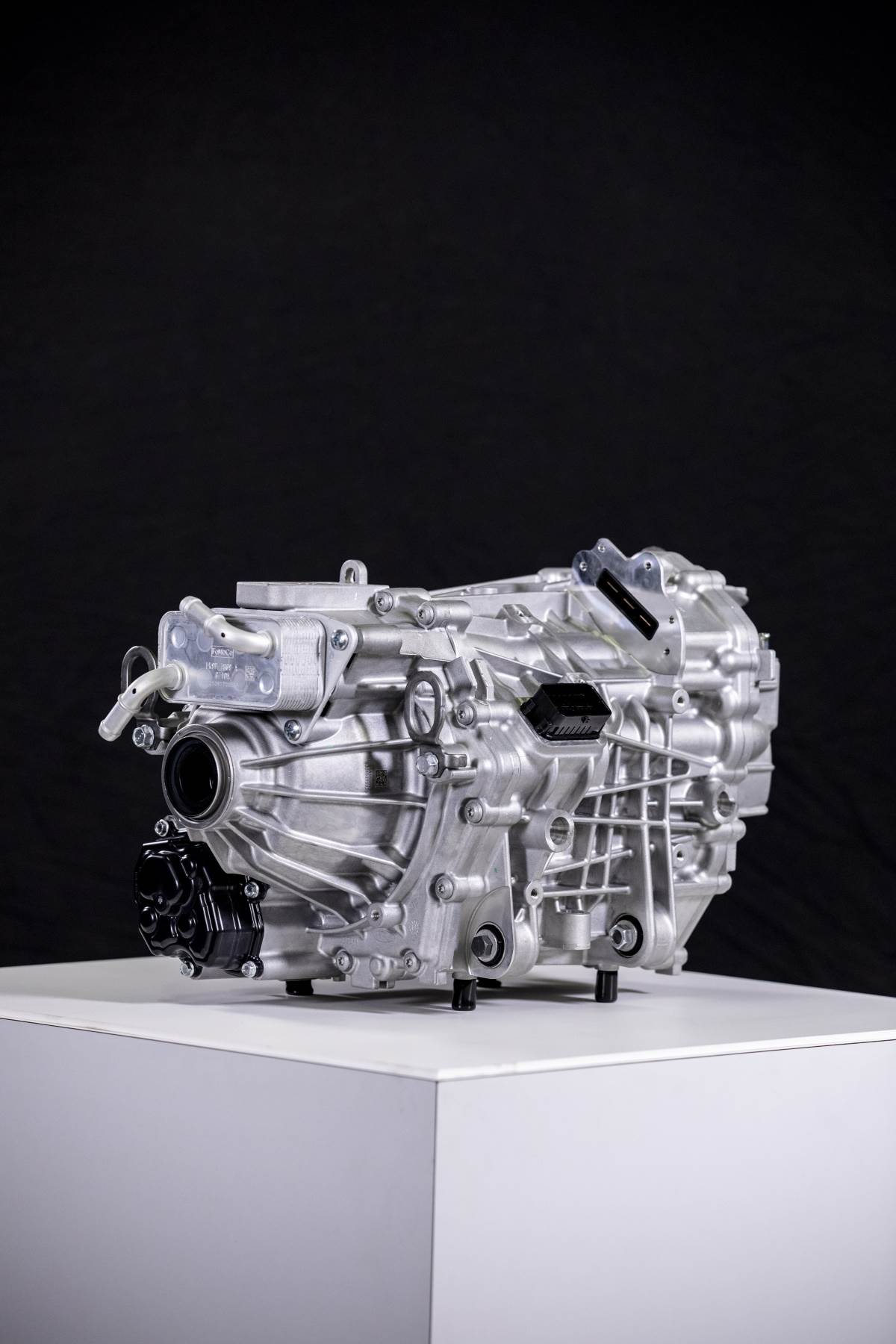 Ford Performance Eluminator electric crate motor_03.jpg