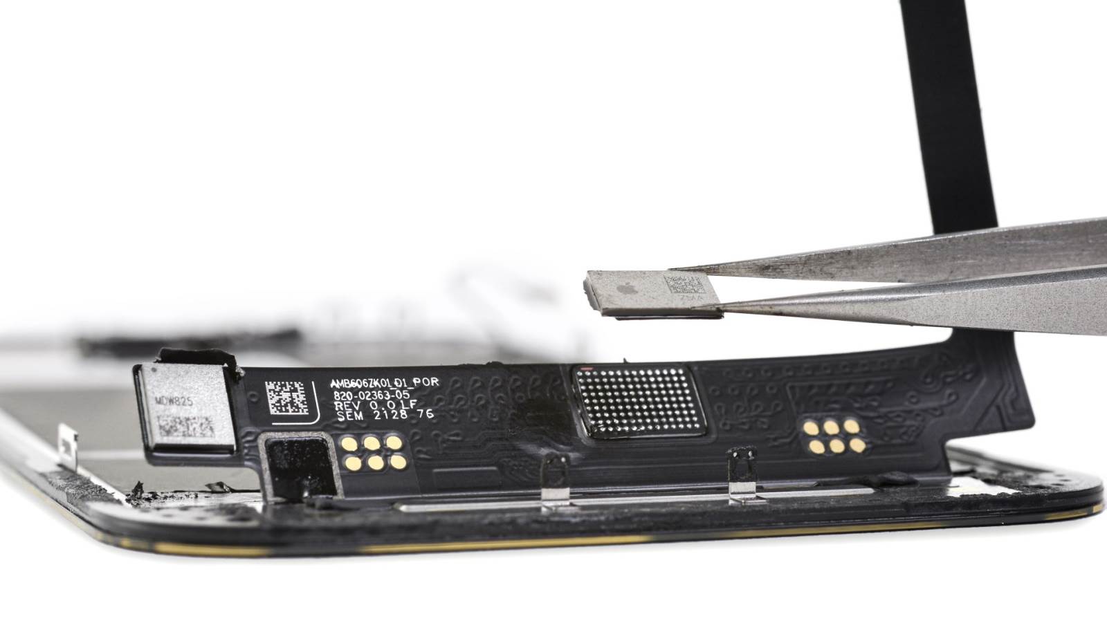 iPhone 13 Face ID čip