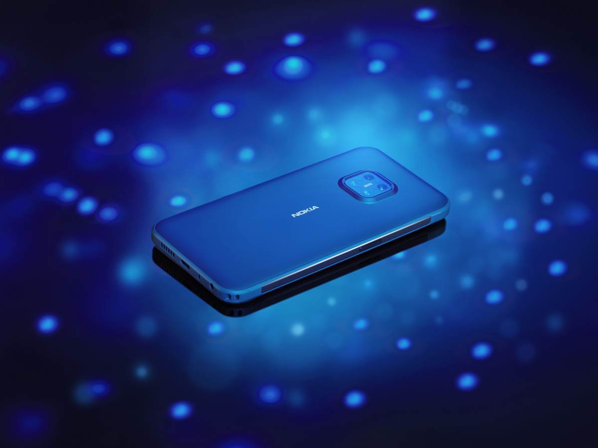 Nokia XR20 mobilni telefon 2.jpg