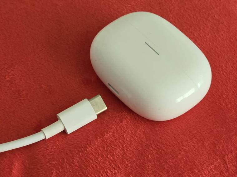 Redmi Buds 5 Pro punjenje