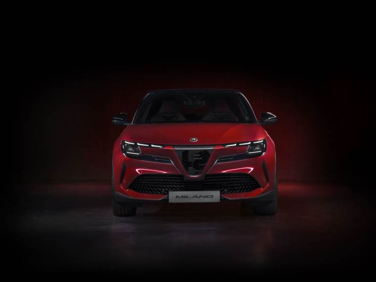 Alfa Romeo Milano _ Foto Alfa Romeo (2).jpg