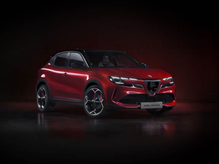 Alfa Romeo Milano _ Foto Alfa Romeo (3).jpg