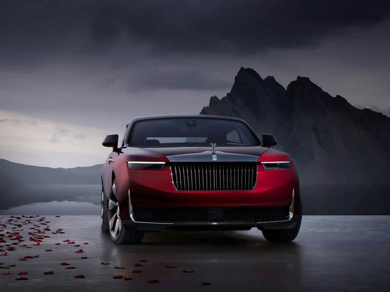 Rolls-Royce La Rose Noire Droptail 2.jpg
