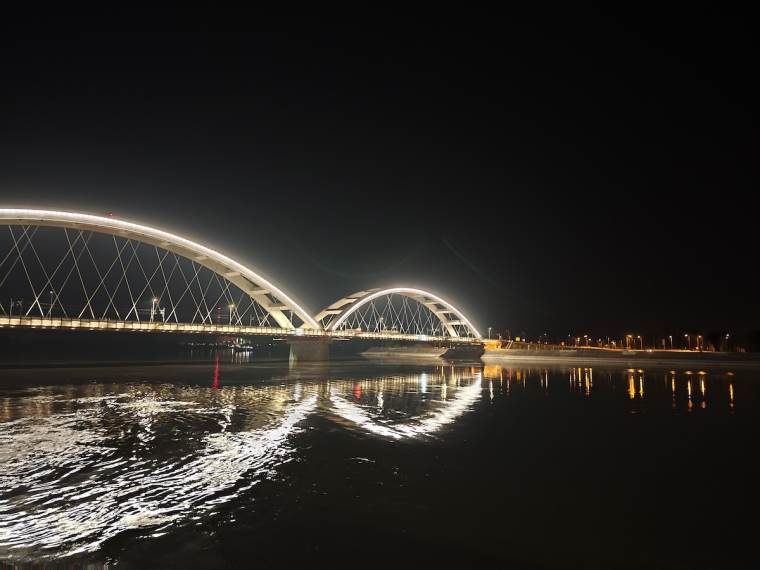 Xiaomi 14 Ultra kamera noć 1.jpg