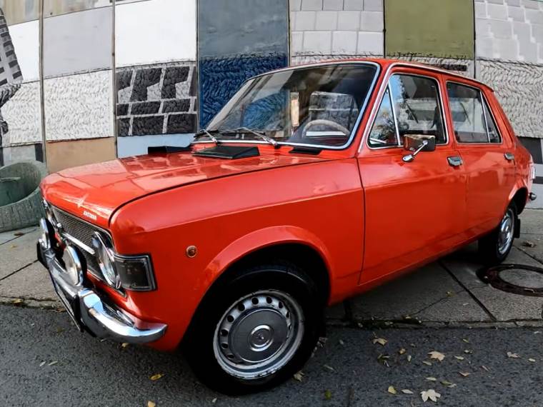 1 Zastava 101 _ Stojadin _ Foto YouTube Jovan Ilic.jpg