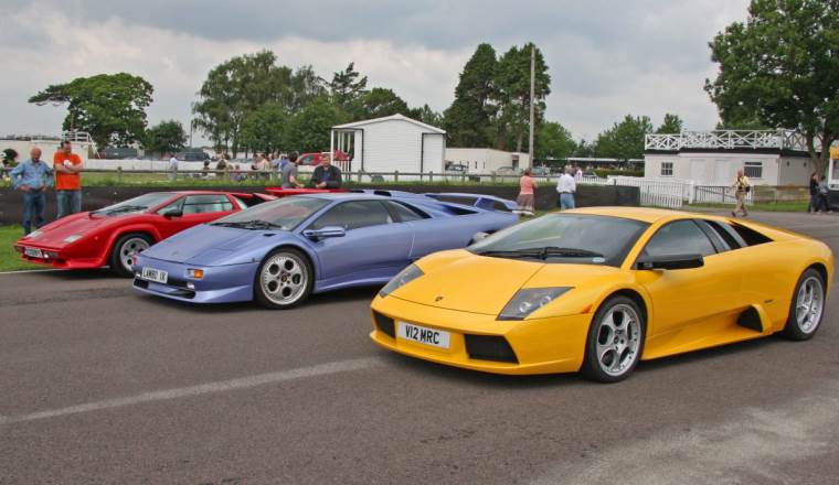 Lamborghini Countach, Lamborghini Diablo SV i Lamborghini Murciélago _ Foto Wikimedia Brian Snelson.jpg