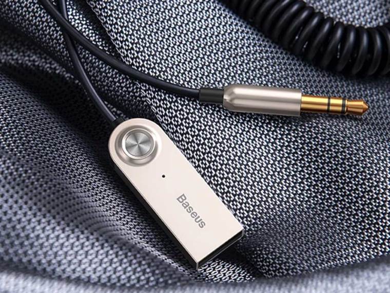 Bluetooth adapter za automobil